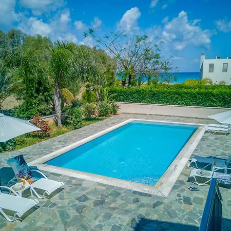 In Sleeps 6 Includes Swimming Pool And Air Con 4 Mavroli