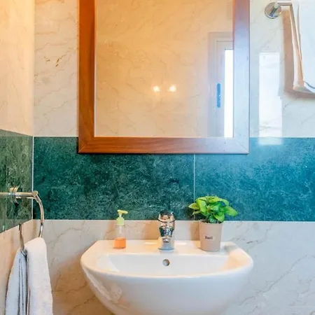 In Sleeps 6 Includes Swimming Pool And Air Con 4 Villa Mavroli