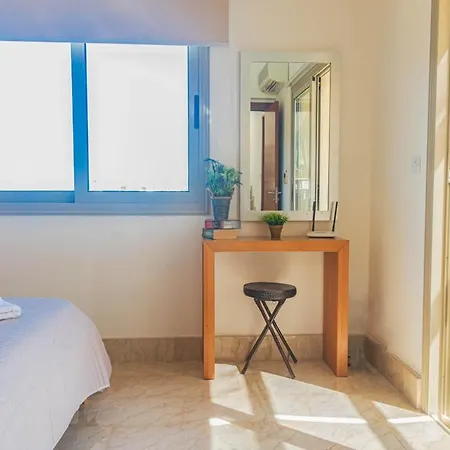 In Sleeps 6 Includes Swimming Pool And Air Con 4 Villa *